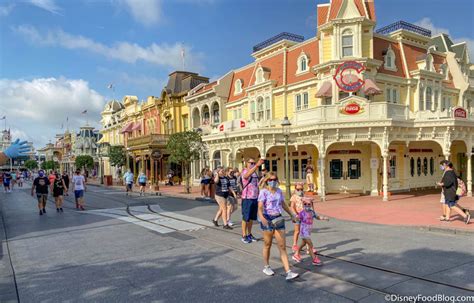 Main Street, U.S.A Cast Members in Magic Kingdom Have a NEW Look! - Disney by Mark