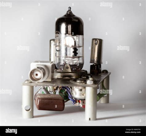 vacuum tube, radio Stock Photo - Alamy