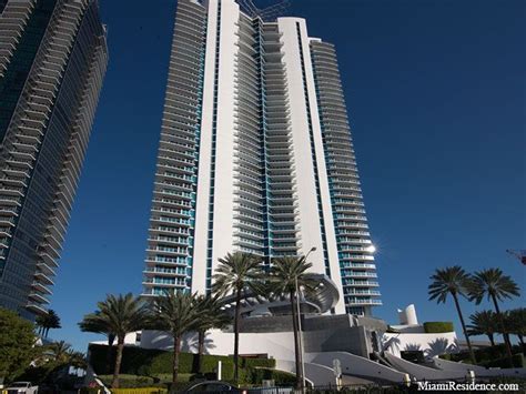 Jade Beach Apartamentos en Venta y Alquiler en Sunny Isles