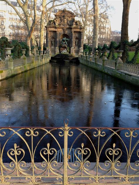 Luxembourg Gardens | Paris Adèle