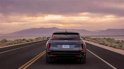 Review: 2023 Cadillac Lyriq gets in tune with the battery-powered future