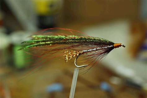 Bucktail streamer multiproposito | Fly tying patterns | Pinterest | Streamers, Fly tying and Fly ...