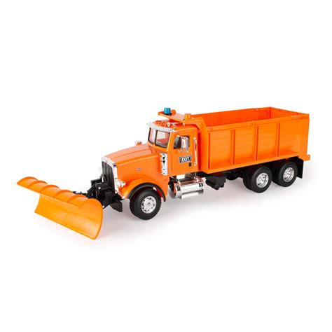 Big Farm Lights & Sounds Peterbilt 1:16 Scale Model 367 Truck with Snow Plow - Walmart.com