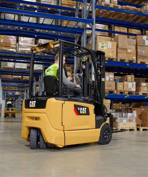 Electric Forklifts – Your Ultimate Guide - Radnes Services