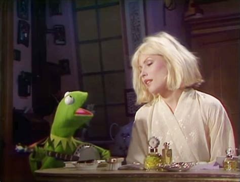 Kermit The Frog & Debbie Harry- 'Rainbow Connection'