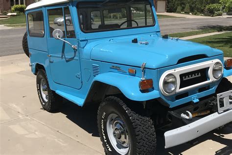 1972 TOYOTA LAND CRUISER FJ40