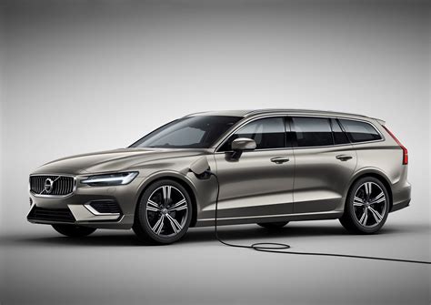 2019 Volvo V60 Officially Unveiled. Sexy Wagon Gets Two PHEV Engines - autoevolution