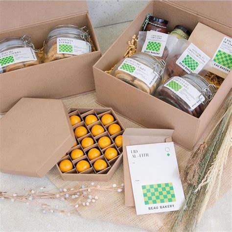 8 Lebaran Sweet Treat Hampers To Order Online & Send To Your Loved Ones ...