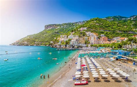 12 Best Beaches In & Near Naples, Italy | Celebrity Cruises