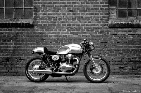 CAFE RACER / KAWASAKI W650 - RocketGarage - Cafe Racer Magazine