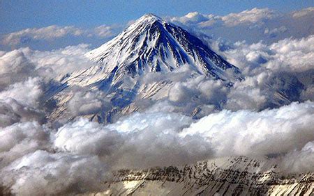 Hiking in Damavand Volcano | Damavand Summit | Iran Destination