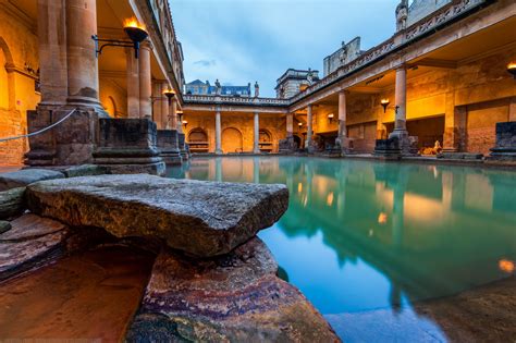 Fire Lamps at the Roman Baths, Bath, Somerset, England (With images) | Roman baths, Somerset ...