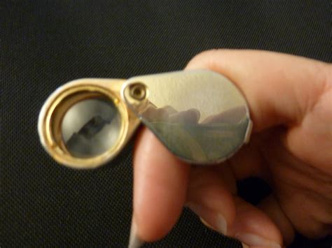 How to Use a Jeweler's Loupe - Calla Gold Jewelry