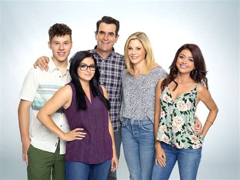 The 'Modern Family' Cast's Reactions To The News That A Character Will Be Killed Off Range From ...