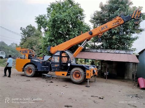 Farana Crane Rental Service, Hydraulic, Max Height: Ft, Rs 90000/month | ID: 21616054288