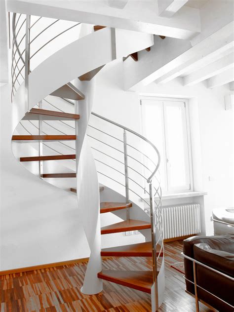 Wooden spiral staircase and other material variants