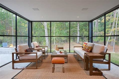 16 Pretty & Bright Modern Sunroom Interiors For Any Season | Sunroom designs, Modern sunroom ...