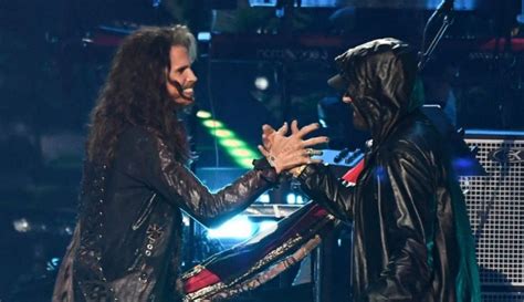 Watch Eminem ft. Steven Tyler — “Sing For The Moment” (Live at Rock and ...