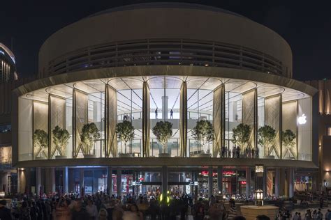 Apple Dubai Mall / Foster + Partners | ArchDaily