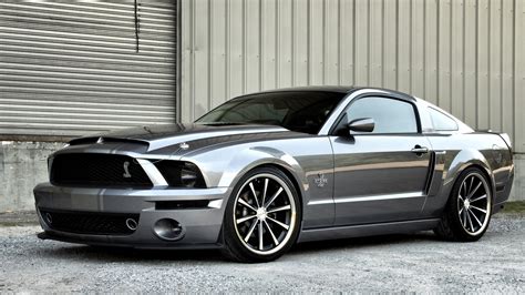 Ford Mustang GT #6922297