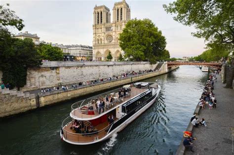 Paris: River Seine Cruise with Optional Drinks and Snacks | GetYourGuide