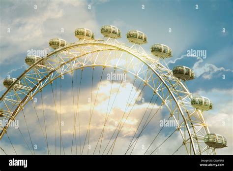 London eye sunset hi-res stock photography and images - Alamy