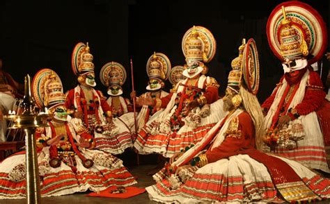 6 Famous Traditional and Folk Performing Art Forms of Kerala