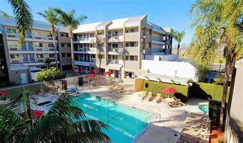 Home - Motel 6 Anaheim Maingate - Affordable Accommodations Near Disneyland