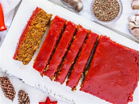 Flavorful Lentil Loaf Recipe - A Meatless Centerpiece Dish