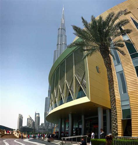 Apple Celebrates Opening of New Store at Dubai Mall | MacRumors Forums