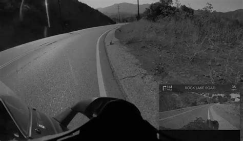 Skully AR-1 : Vertically Integrated Smart HUD Motorcycle Helmet - Tuvie