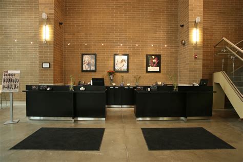 Royal Oak, Michigan Beauty School | Douglas J Aveda Institute