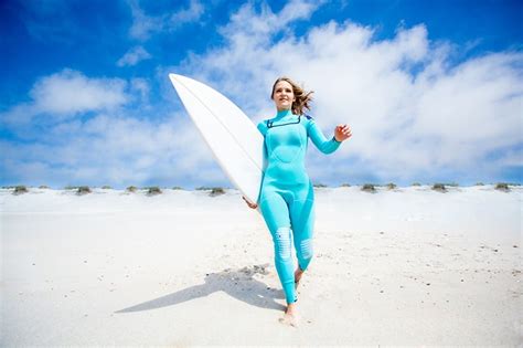 8 Best Wetsuits For Surfing (with pictures) - extremefreak.com