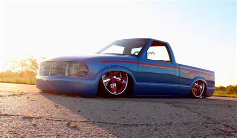 Custom Chevy S10 packs some beautiful retro touches - ChevyTV