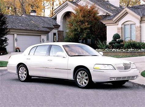 Used 2003 Lincoln Town Car Cartier L Sedan 4D Prices | Kelley Blue Book