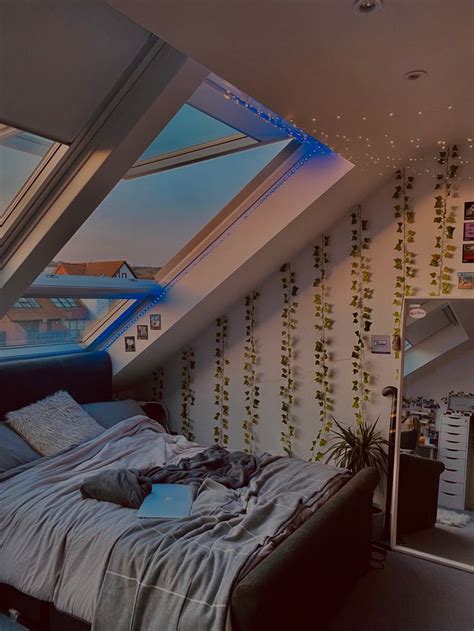 indie aesthetic bedroom | Dream room inspiration, Redecorate bedroom, Room makeover bedroom