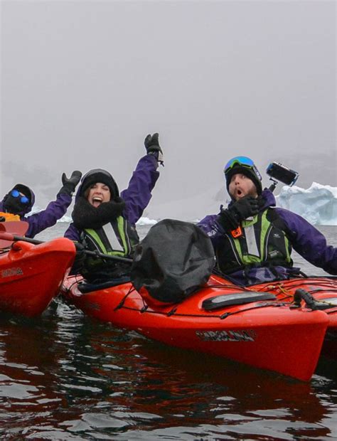 What it’s Like to Kayak in ANTARCTICA! – TRAVELLING THE WORLD SOLO