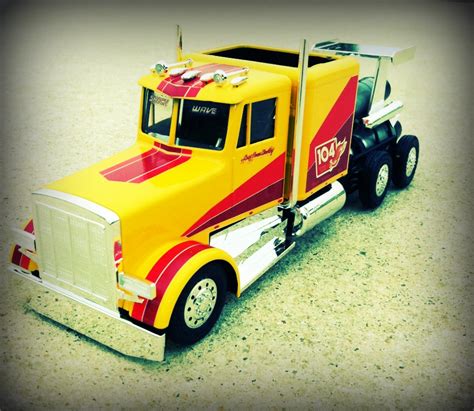 Shockwave Jet Truck - Model Trucks: Big Rigs and Heavy Equipment - Model Cars Magazine Forum