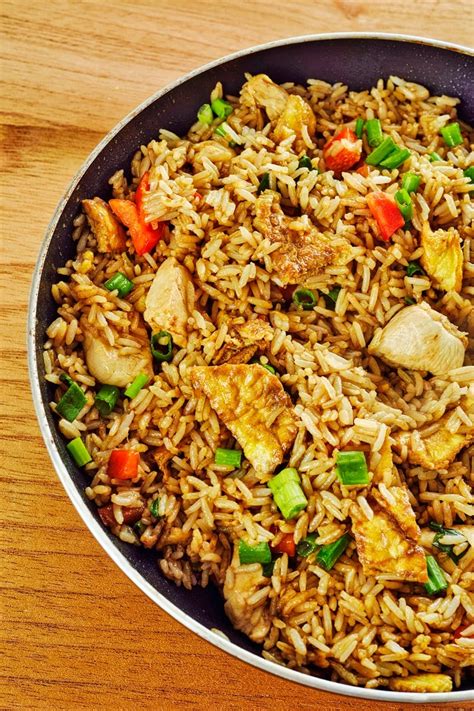 Arroz Chaufa de Pollo: Mouth-watering Chinese-Peruvian Fried Rice