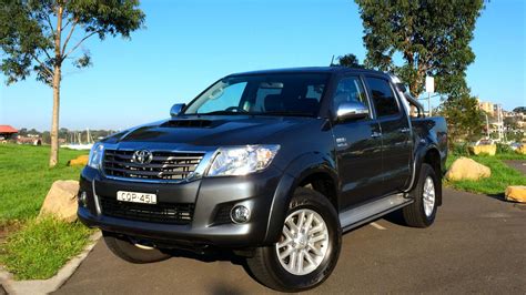 2014 Toyota HiLux Review : 4x4 SR5 diesel dual-cab | CarAdvice