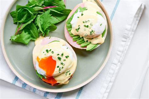 Eggs Benedict Recipe - How to make the best eggs benny