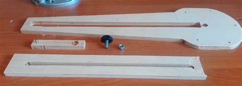 DIY adjustable circle cutting jig for router made of plywood - DIY Projects