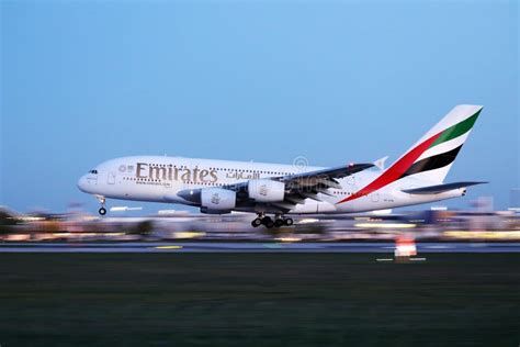 Emirates Airbus A380 Landing on Runway, Night View Editorial Photo - Image of airport, airports ...