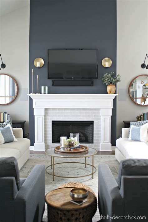 Tall fireplace wall transformation with paint! | Arredamento sala con camino, Idee arredamento ...