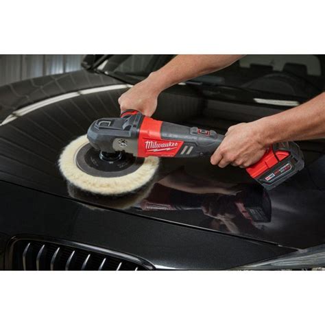 Milwaukee 2738-20 M18 FUEL 7" Cordless Variable Speed Polisher Review - GarageSpot