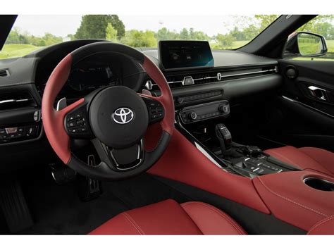 2023 Toyota Supra Pictures: | U.S. News