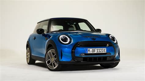 Mini Electric - AA Lease