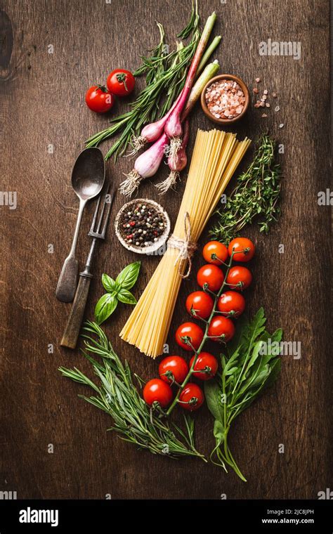 Food background, Italian cuisine ingredients Stock Photo - Alamy