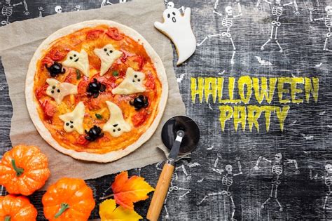 Free PSD | Pizza treat for halloween party