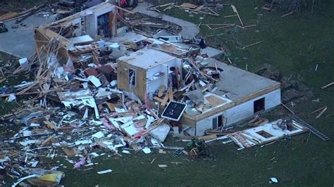 PHOTOS: Tornado damage, the day after | abc7chicago.com